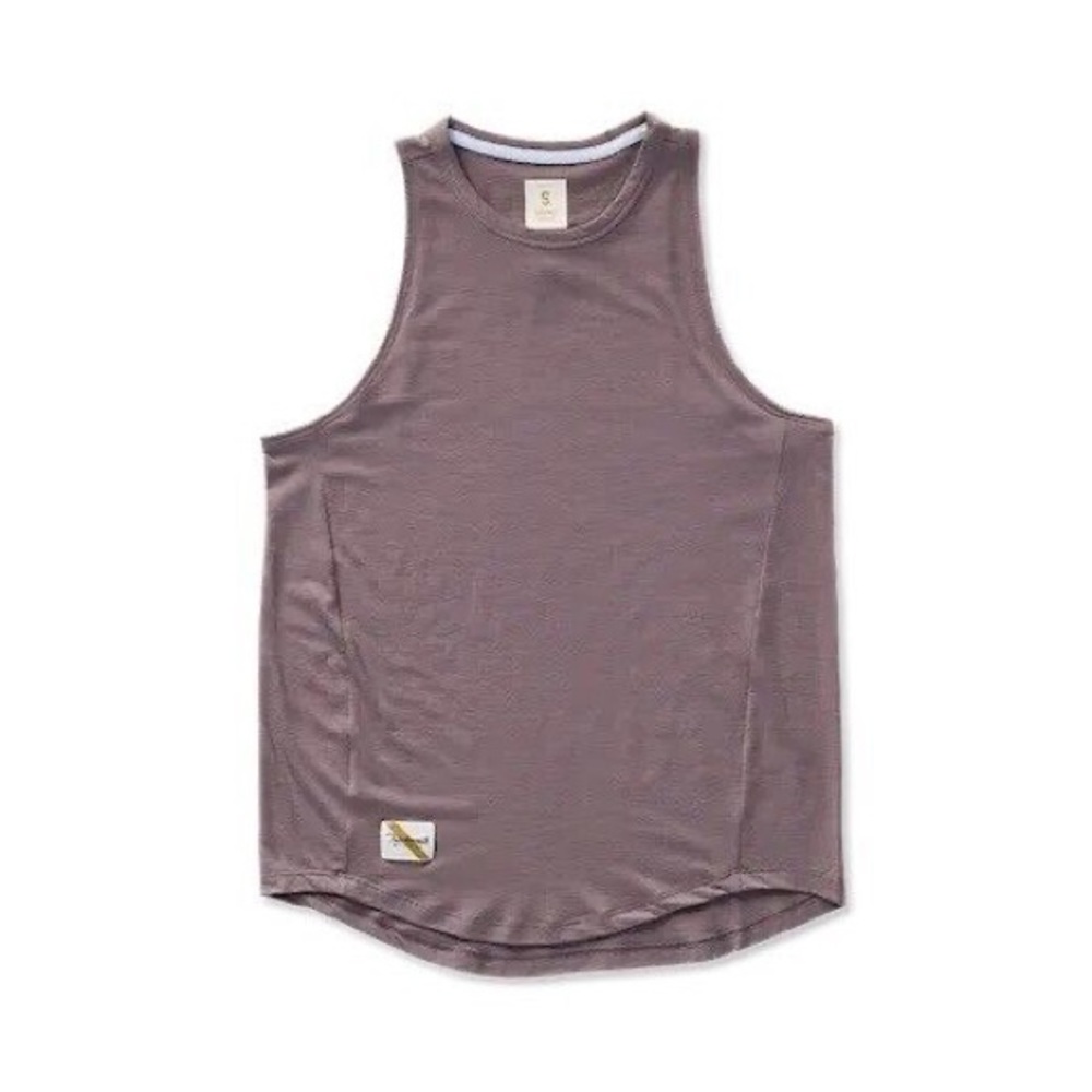 Tracksmith Harrier tank in mulberry purple